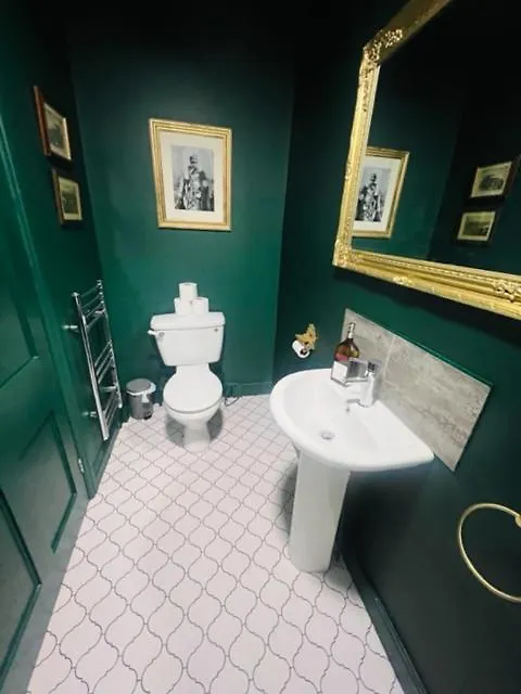 Mollys Boutique Hotel 伊尔克利 招待所